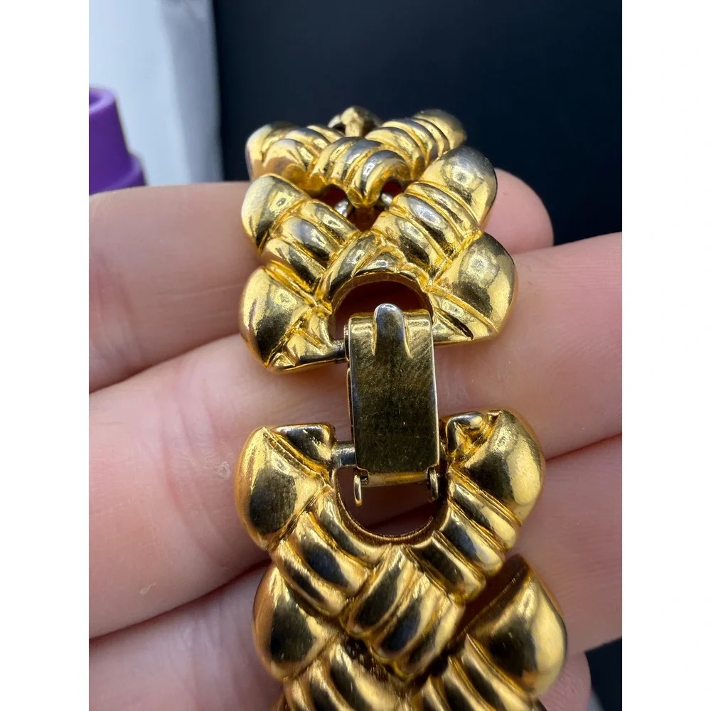 Vintage AFJ Woven Link Bracelet Gold Tone Chunky Ribbed Statement 7